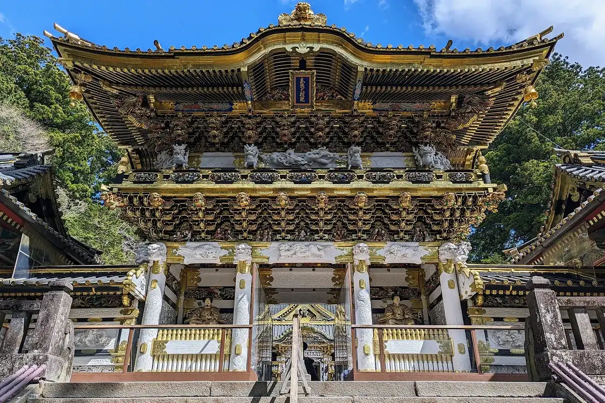 日光(日光東照宮と二社一寺・神橋・いろは坂・中禅寺湖・華厳の滝)(陽明門を正面から(2024年))