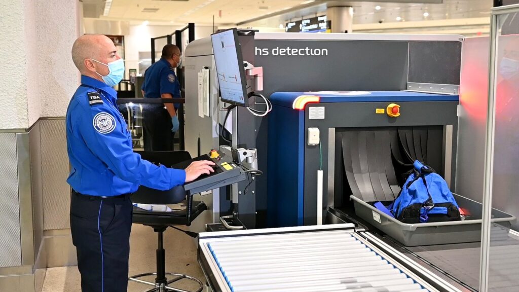 空港の手荷物検査(エアアジア中部バンコク再開)