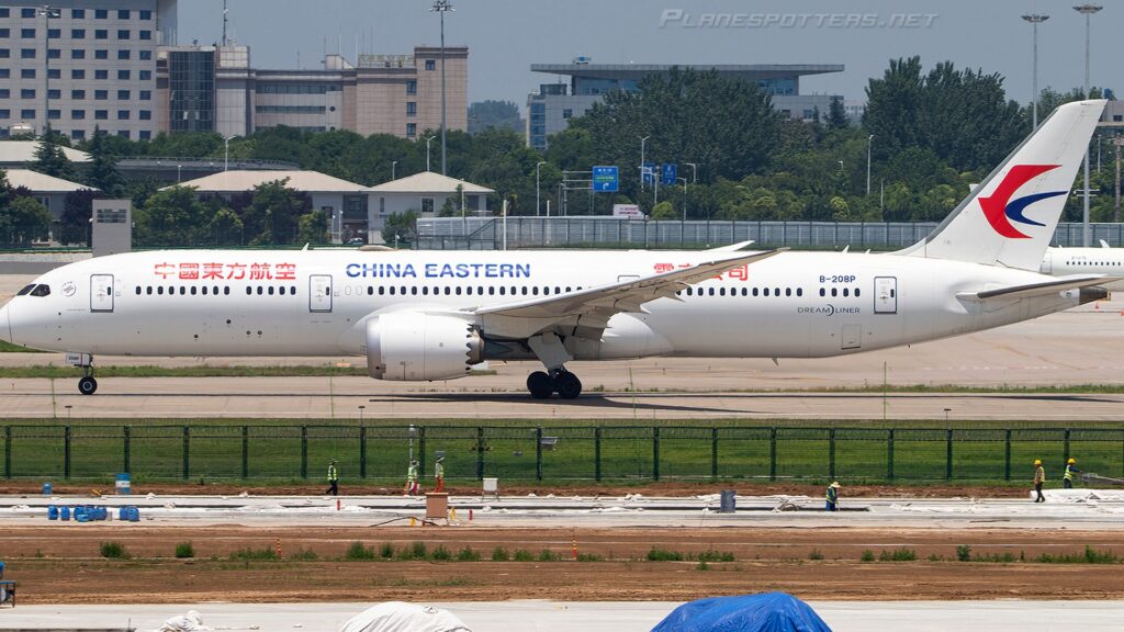 China Eastern Airlinesの旅客機(広島上海線運休)